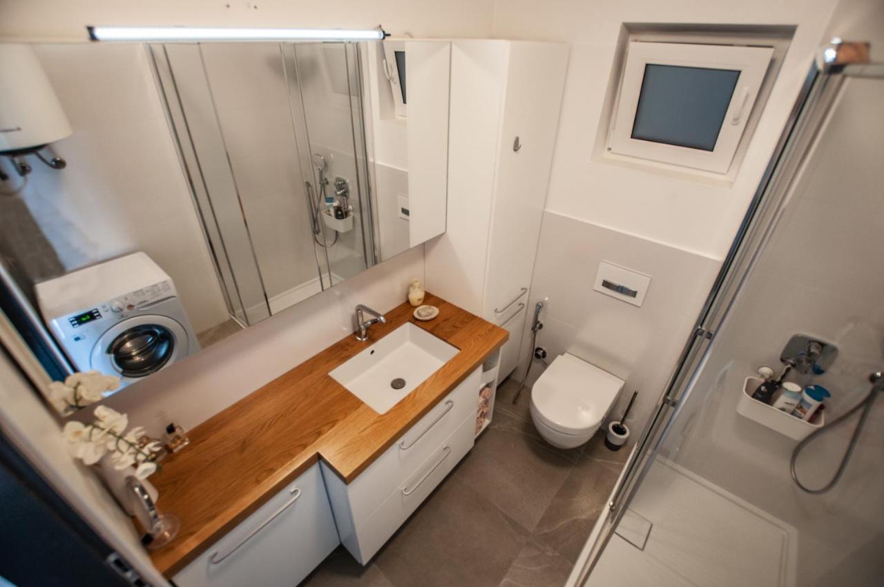 Sea View Apartments Debeli Rtic Анкаран Екстериор снимка
